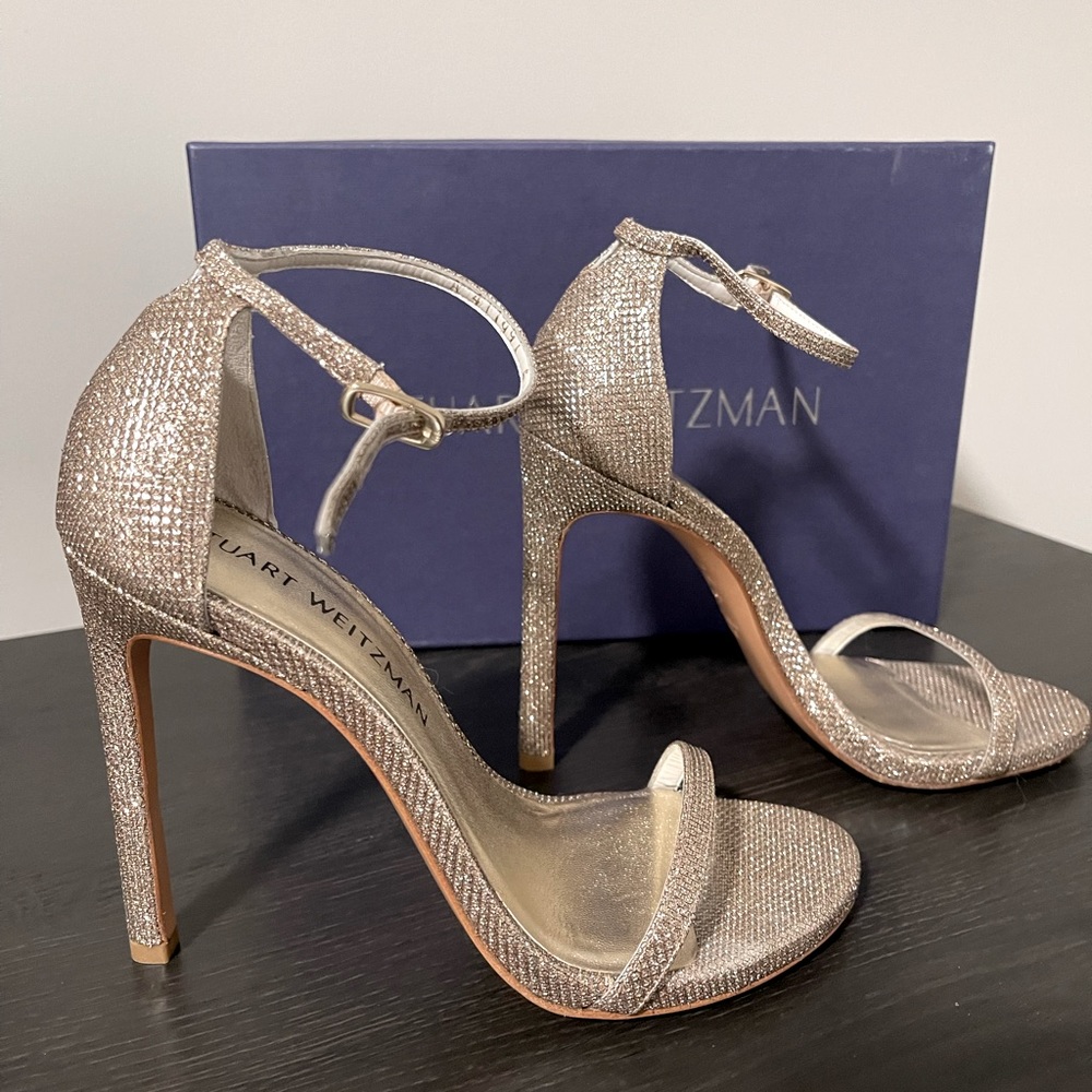 Stuart Weitzman Nudist Sandal pump size 6